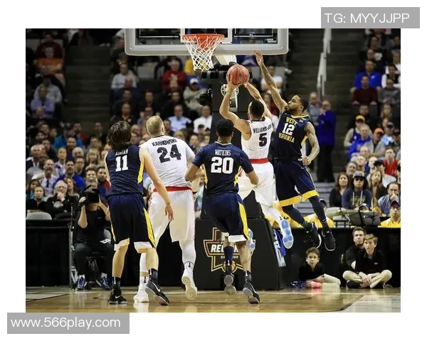 印第安纳步行者与纽约尼克斯的精彩对决回顾与分析