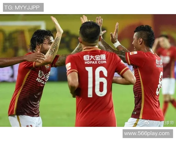 广州恒大与重庆斯威精彩对决全场回放分析与精彩瞬间重温